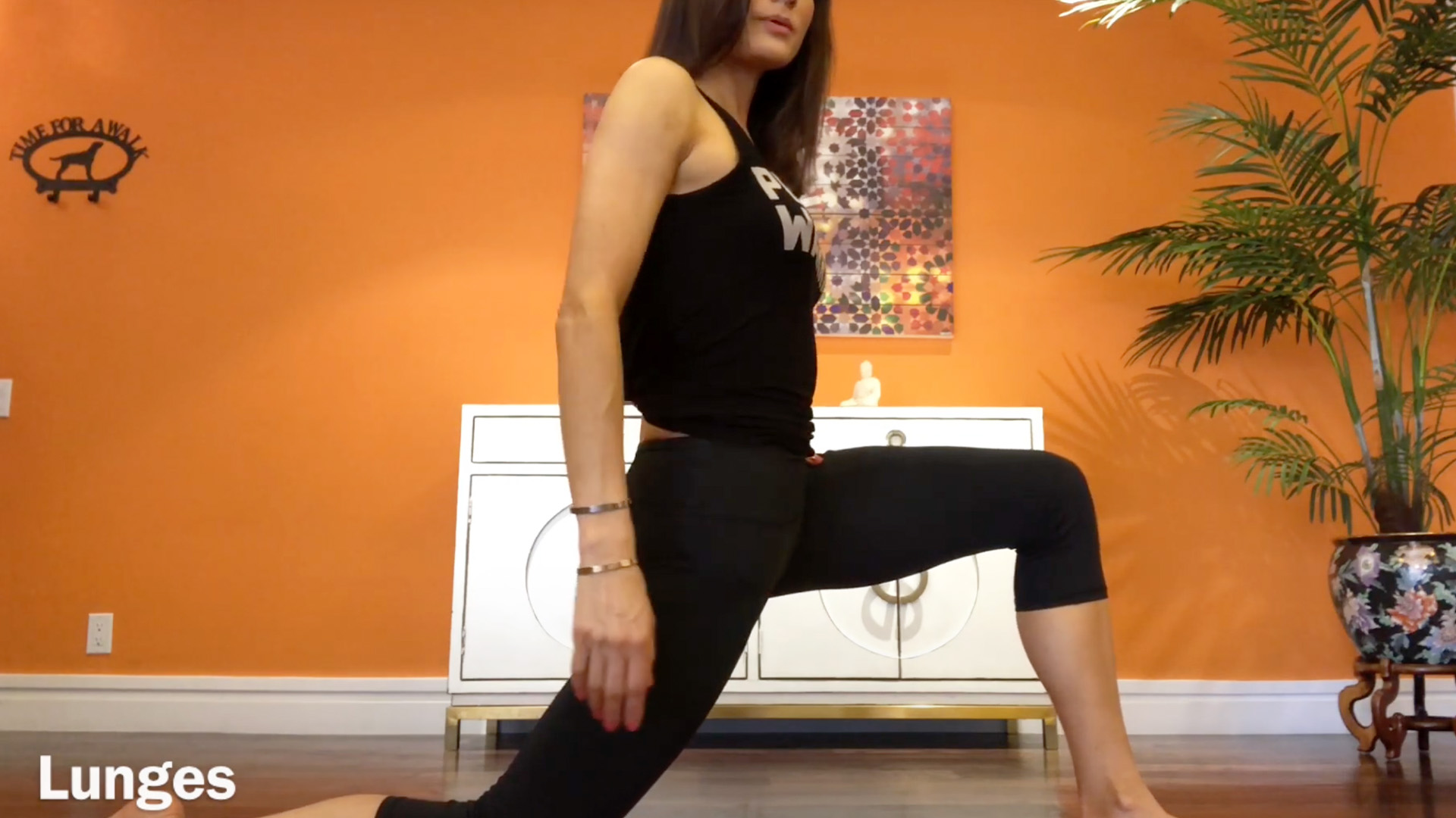 Liberte Chan Hip Exercise Lunges