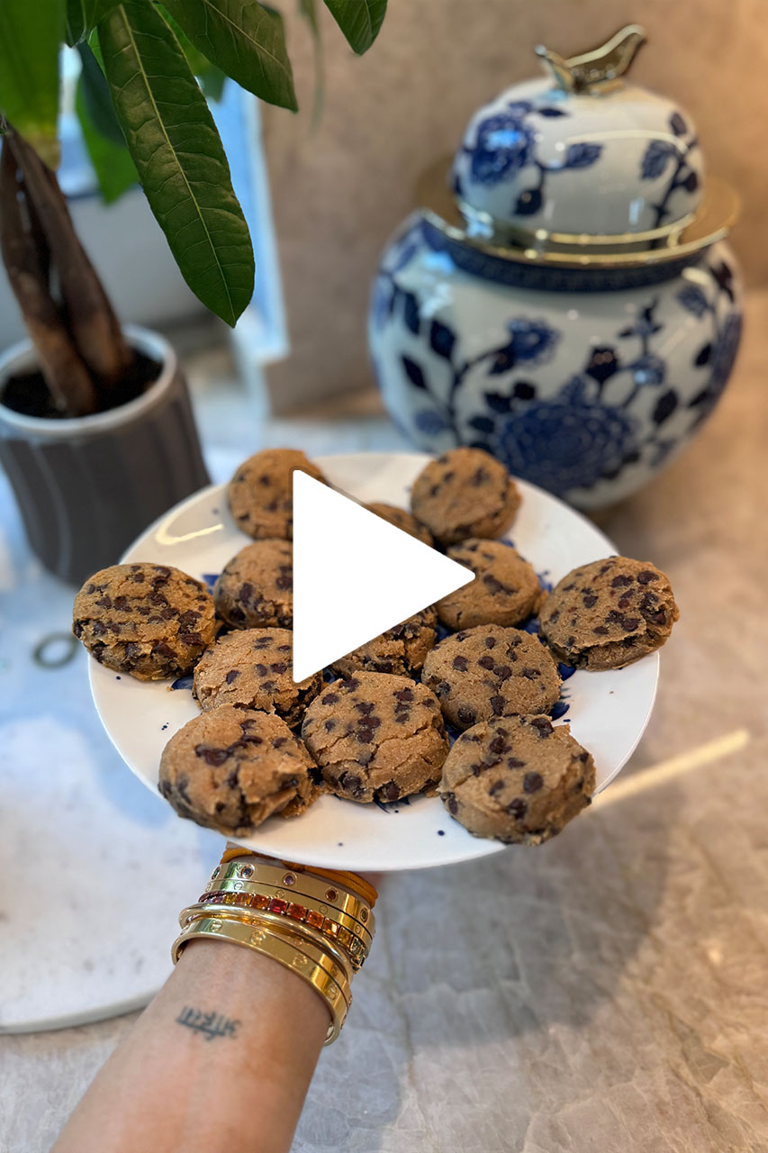 Protein-Rich Chocolate Chip Cookies Recipe Video
